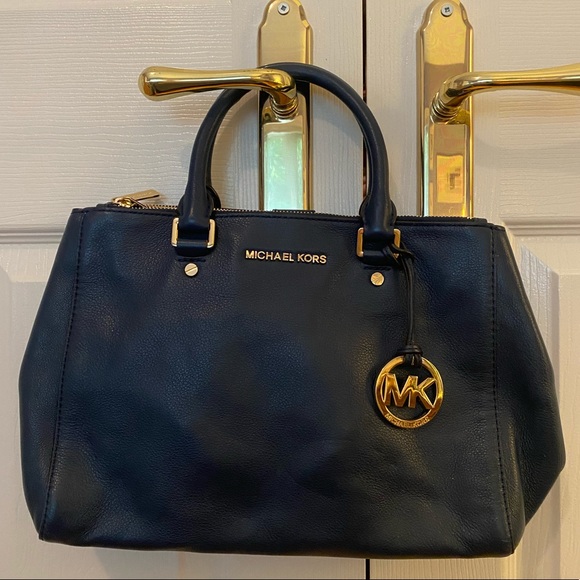Michael Kors Handbags - MICHAEL KORS Navy Leather Handbag